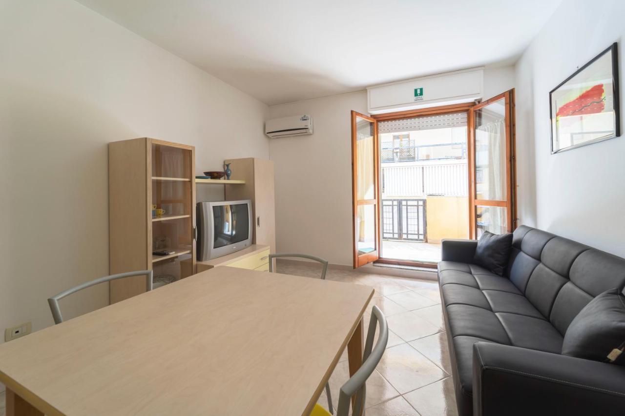 Milka Apartment Alghero Buitenkant foto