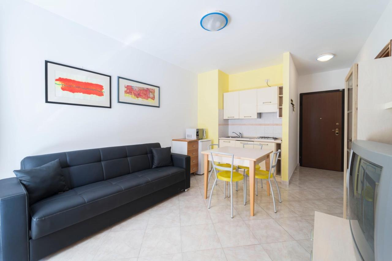 Milka Apartment Alghero Buitenkant foto